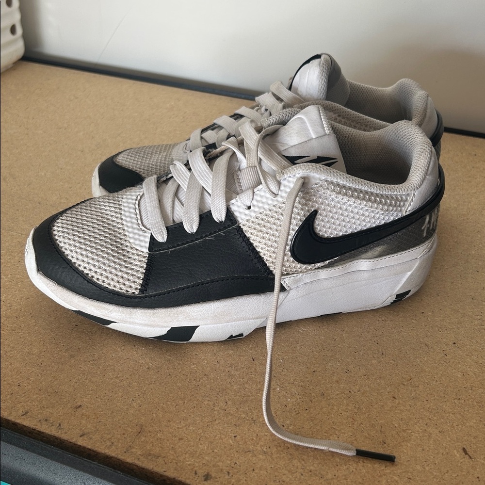 Nike JA sneakers - Picture 2 of 3
